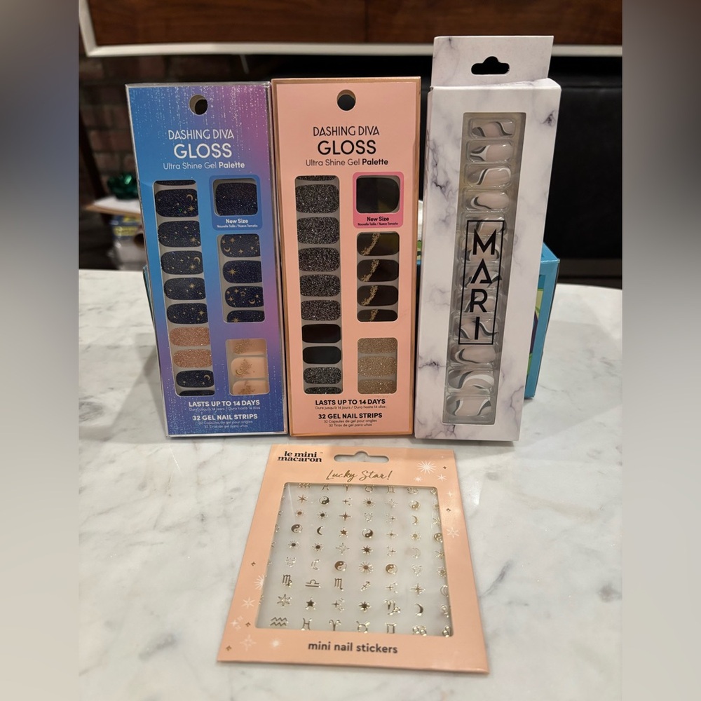 BN 43 Piece Makeup, Nails, & Hair Lot - includes Fenty, Milk, Charlotte Tilburry - Picture 4 of 6